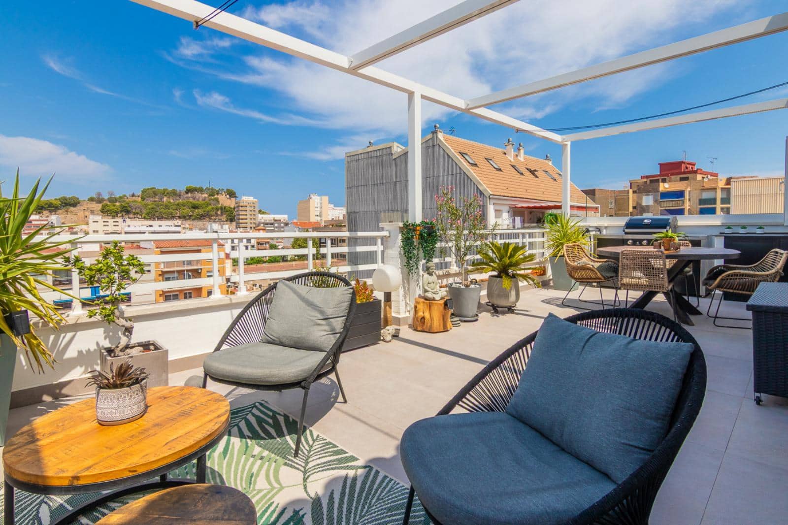 2 makuuhuone Kattohuoneisto myytävänä paikassa Denia mukana 
autotalli - 478 000 € (Ref: 9180442)