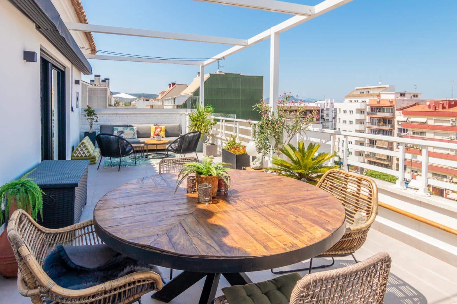 2 makuuhuone Kattohuoneisto myytävänä paikassa Denia mukana 
autotalli - 478 000 € (Ref: 9180442)