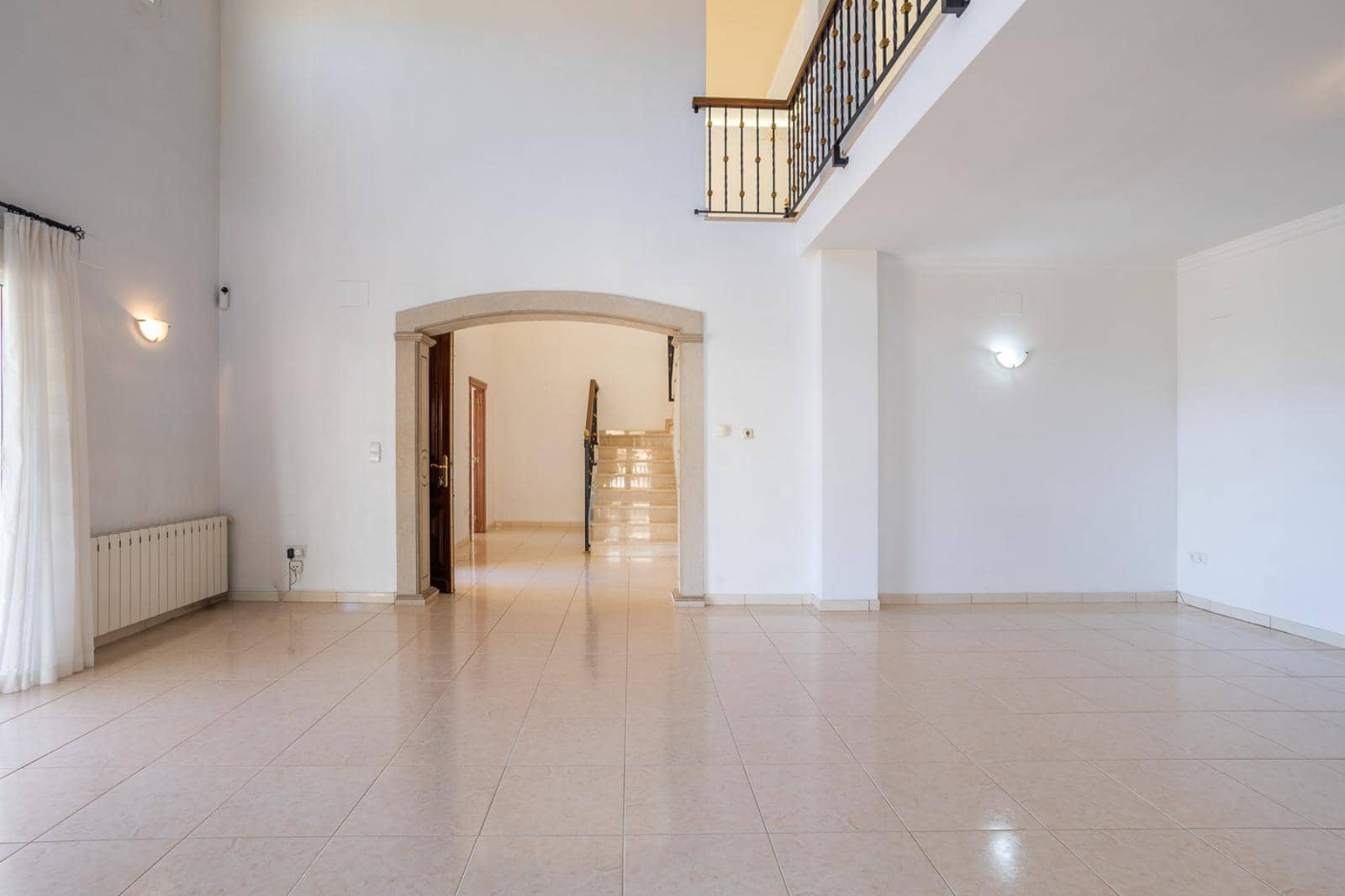 4 Zimmer Villa zu verkaufen in Pedreguer mit Garage - 995.000 € (Ref: 9230221)