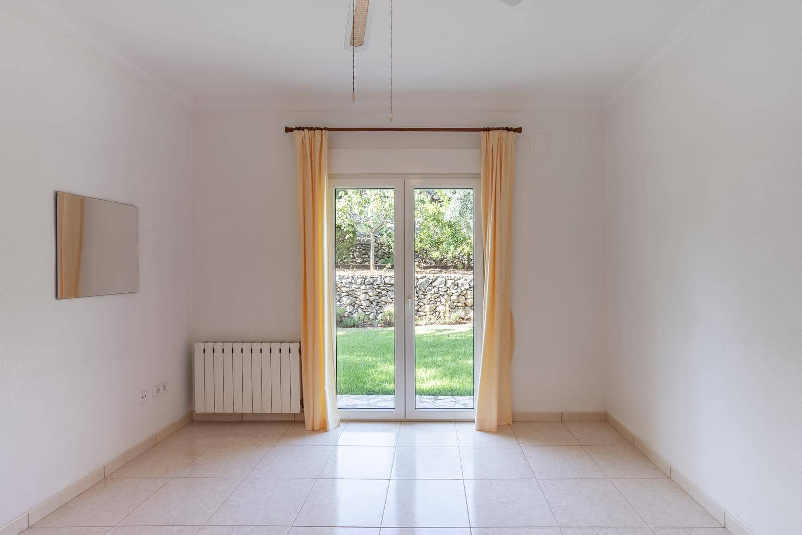 4 Zimmer Villa zu verkaufen in Pedreguer mit Garage - 995.000 € (Ref: 9230221)