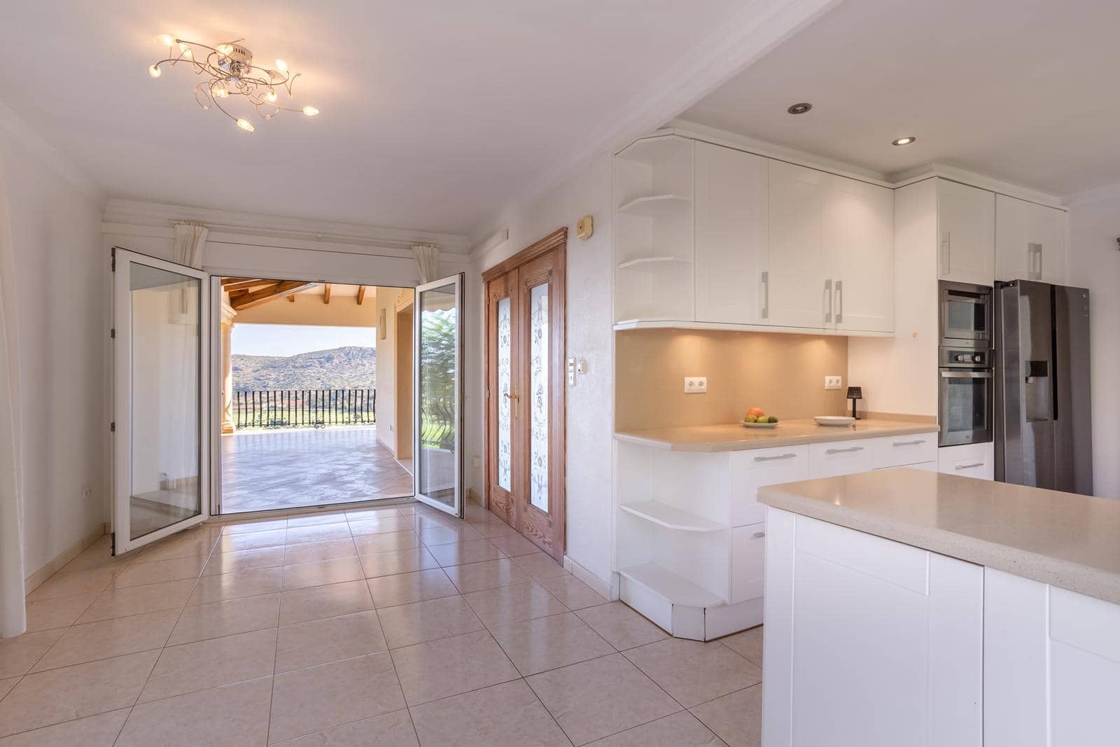 4 Zimmer Villa zu verkaufen in Pedreguer mit Garage - 995.000 € (Ref: 9230221)