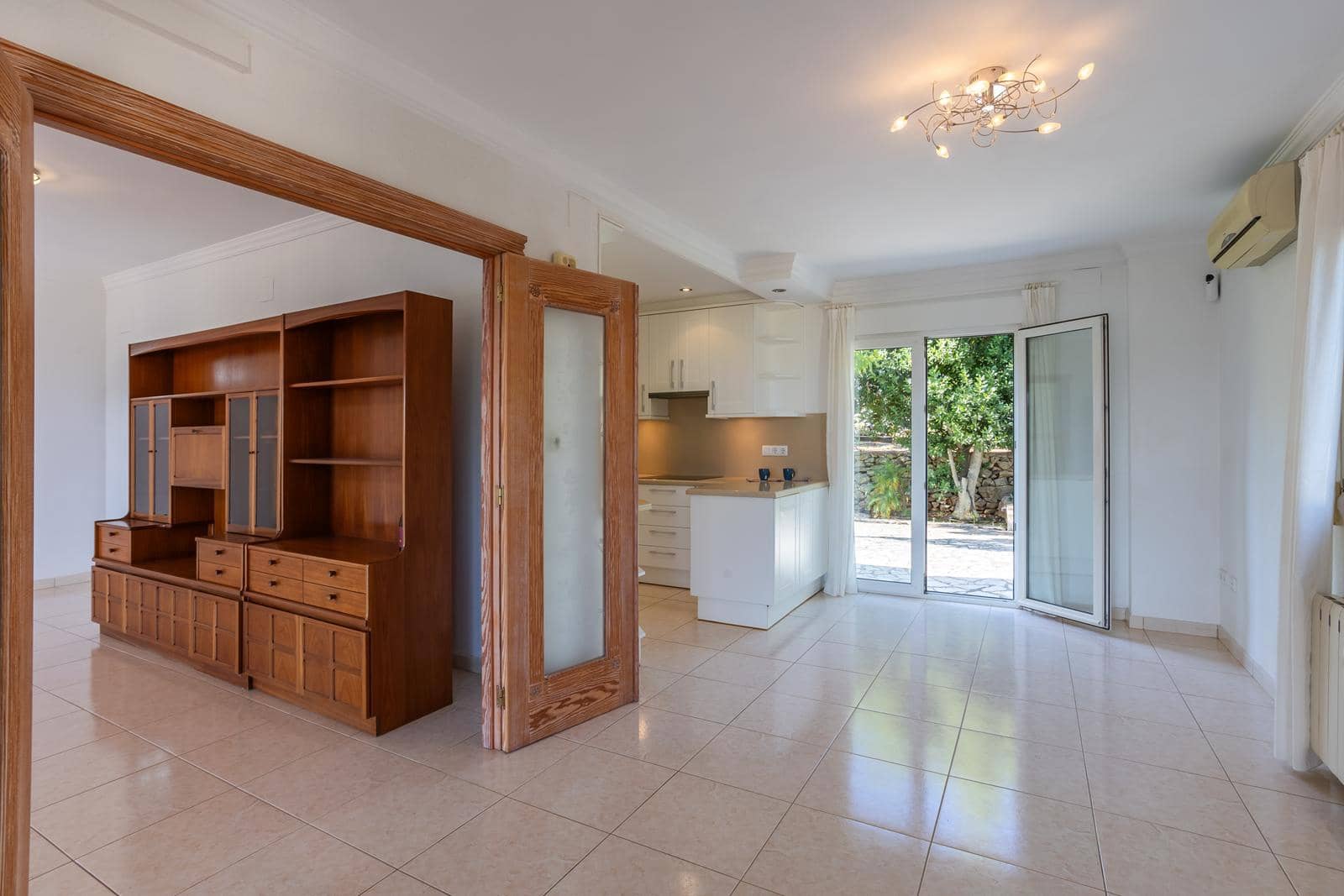 4 Zimmer Villa zu verkaufen in Pedreguer mit Garage - 995.000 € (Ref: 9230221)