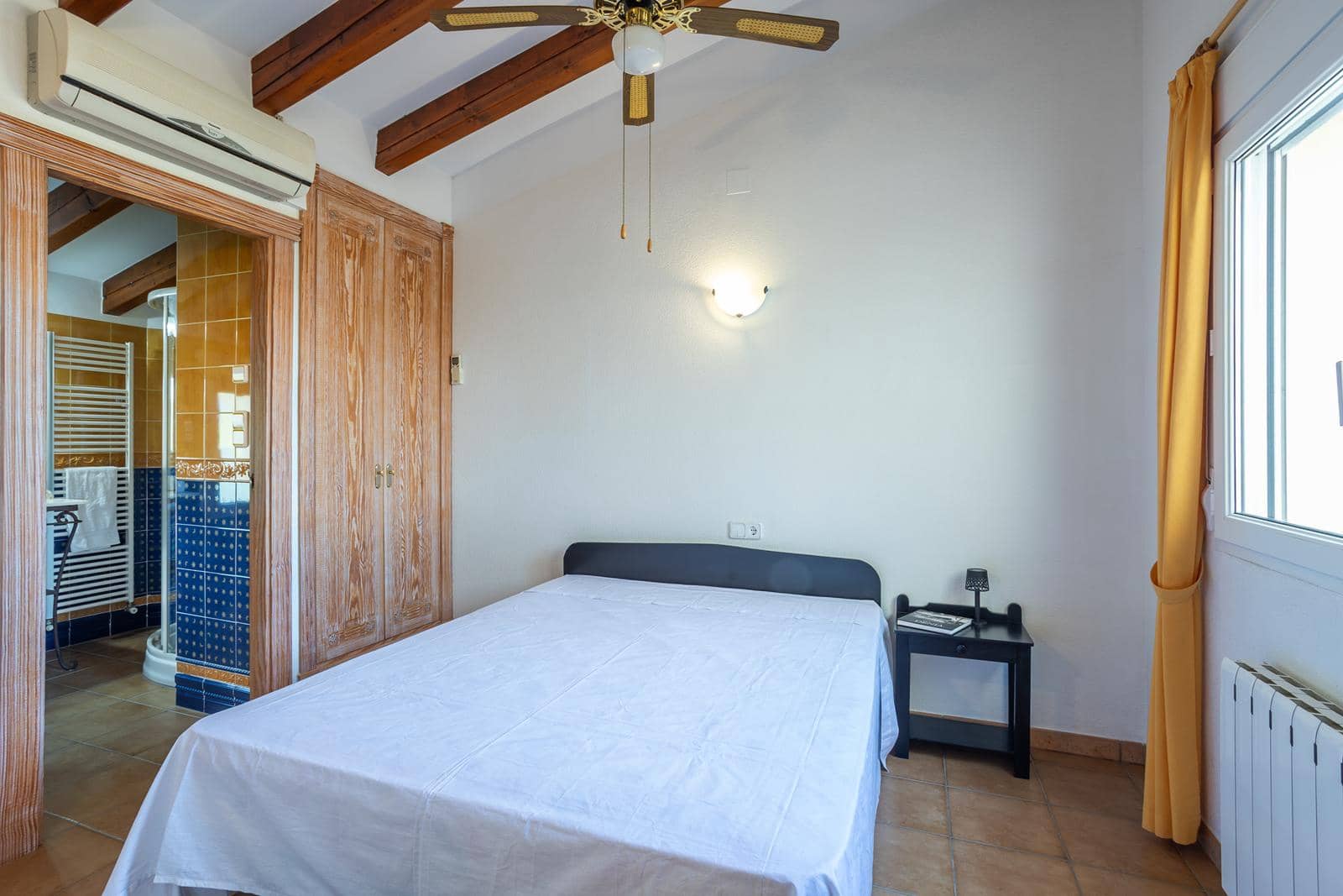 4 Zimmer Villa zu verkaufen in Pedreguer mit Garage - 995.000 € (Ref: 9230221)