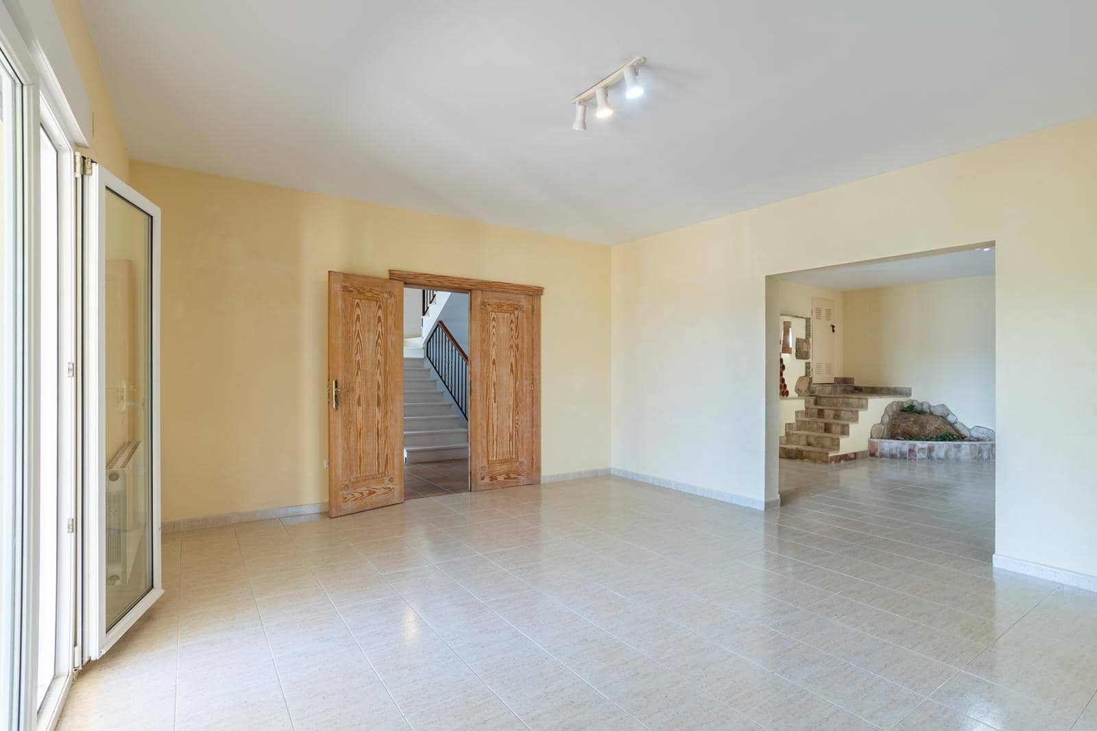 4 Zimmer Villa zu verkaufen in Pedreguer mit Garage - 995.000 € (Ref: 9230221)