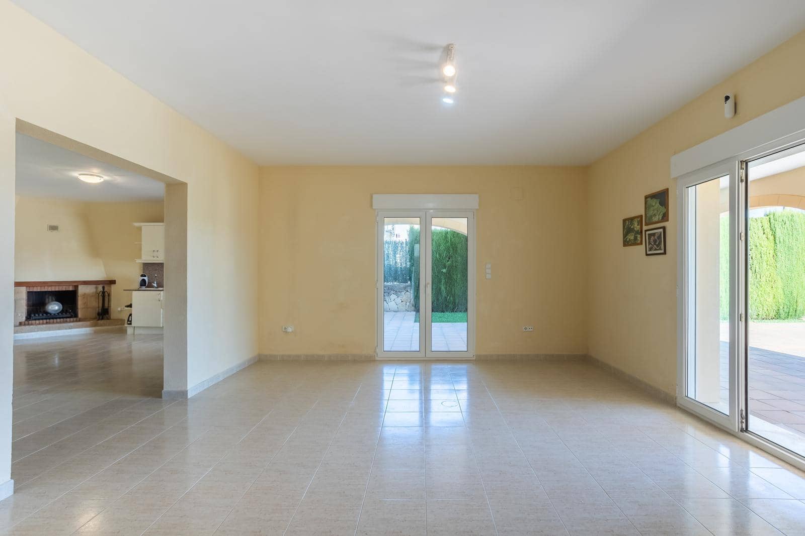 4 Zimmer Villa zu verkaufen in Pedreguer mit Garage - 995.000 € (Ref: 9230221)