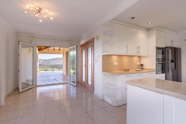 4 Zimmer Villa zu verkaufen in Pedreguer mit Garage - 995.000 € (Ref: 9230221)