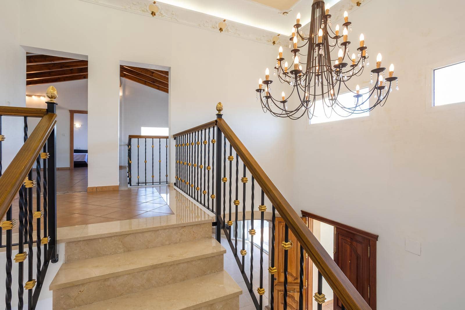 4 Zimmer Villa zu verkaufen in Pedreguer mit Garage - 995.000 € (Ref: 9230221)