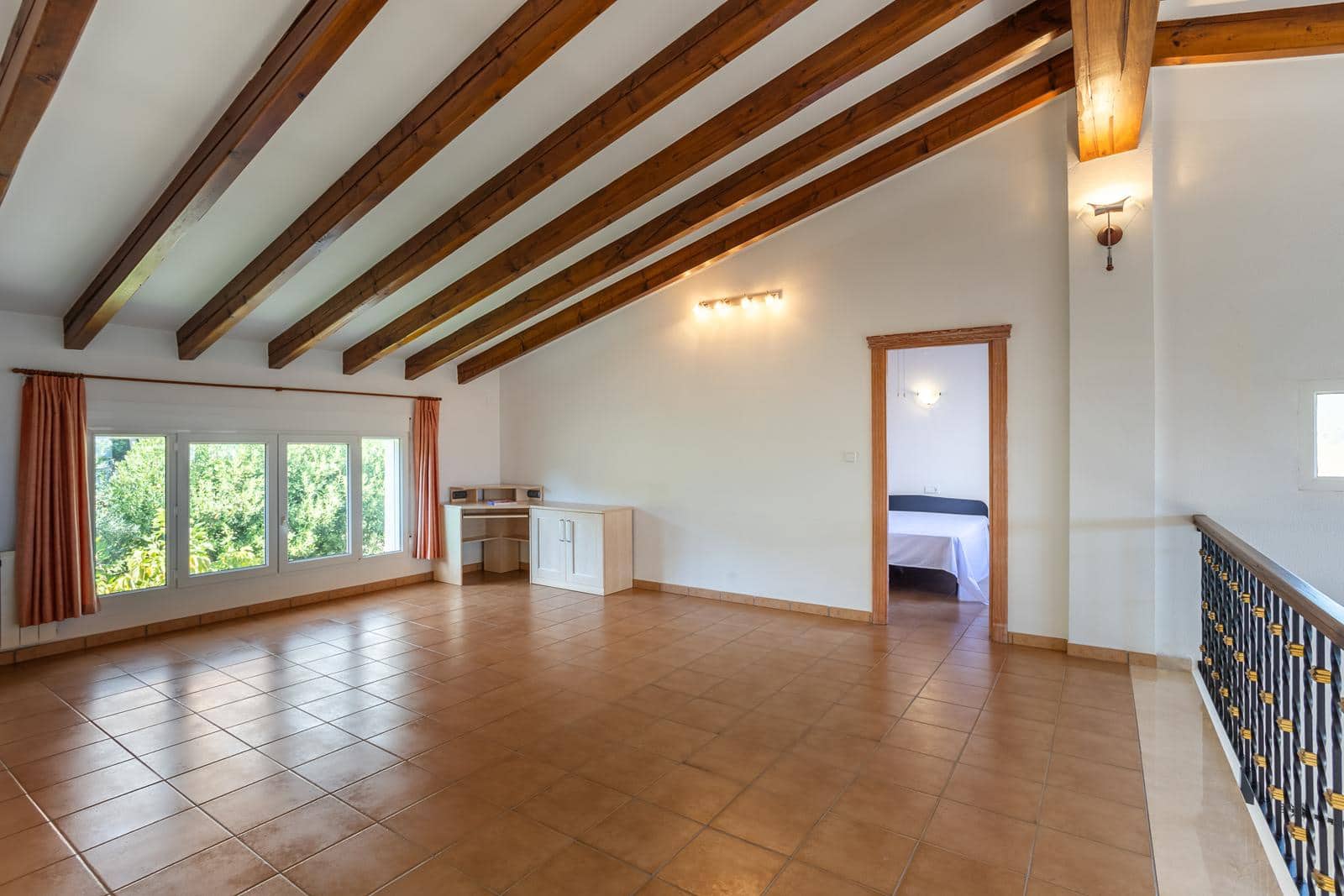 4 Zimmer Villa zu verkaufen in Pedreguer mit Garage - 995.000 € (Ref: 9230221)