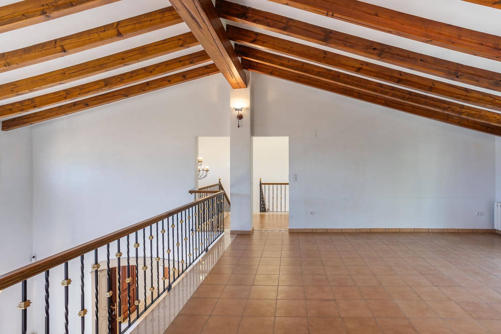 4 Zimmer Villa zu verkaufen in Pedreguer mit Garage - 995.000 € (Ref: 9230221)