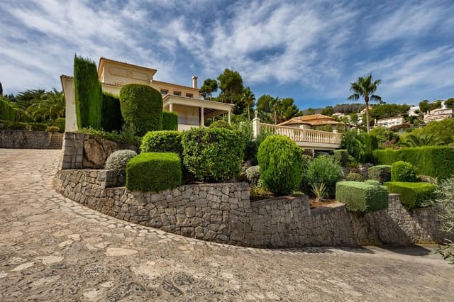 4 Zimmer Villa zu verkaufen in Pedreguer mit Garage - 995.000 € (Ref: 9230221)