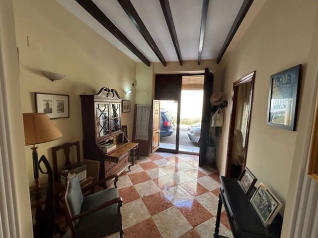 5 bedroom Townhouse for sale in Ondara - € 210,000 (Ref: 9287474)