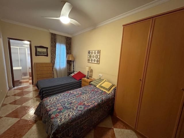 5 bedroom Townhouse for sale in Ondara - € 210,000 (Ref: 9287474)