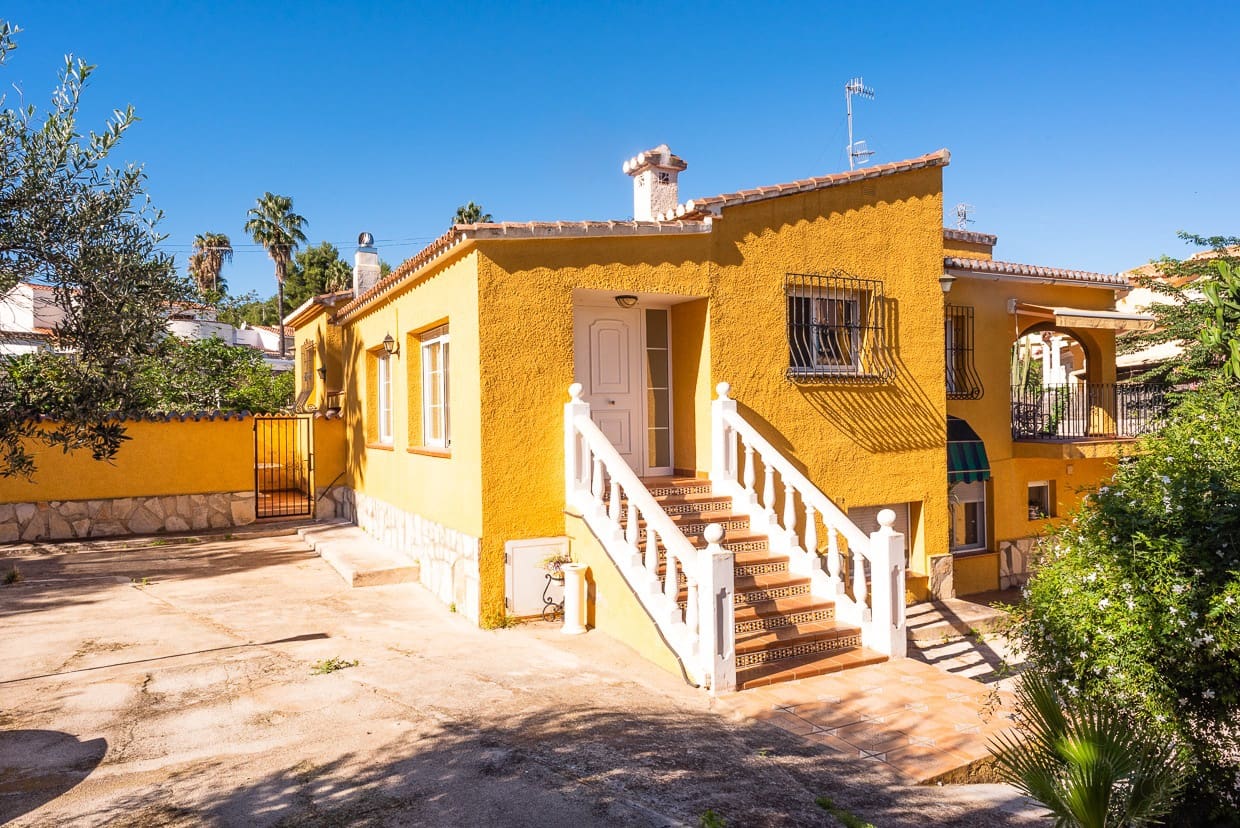 3 chambre Villa/Maison à vendre à Denia avec garage - 420 000 € (Ref: 9363492)