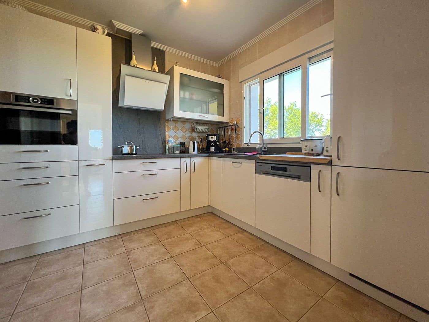 3 bedroom Villa for sale in Denia with pool garage - € 499,000 (Ref: 9410337)