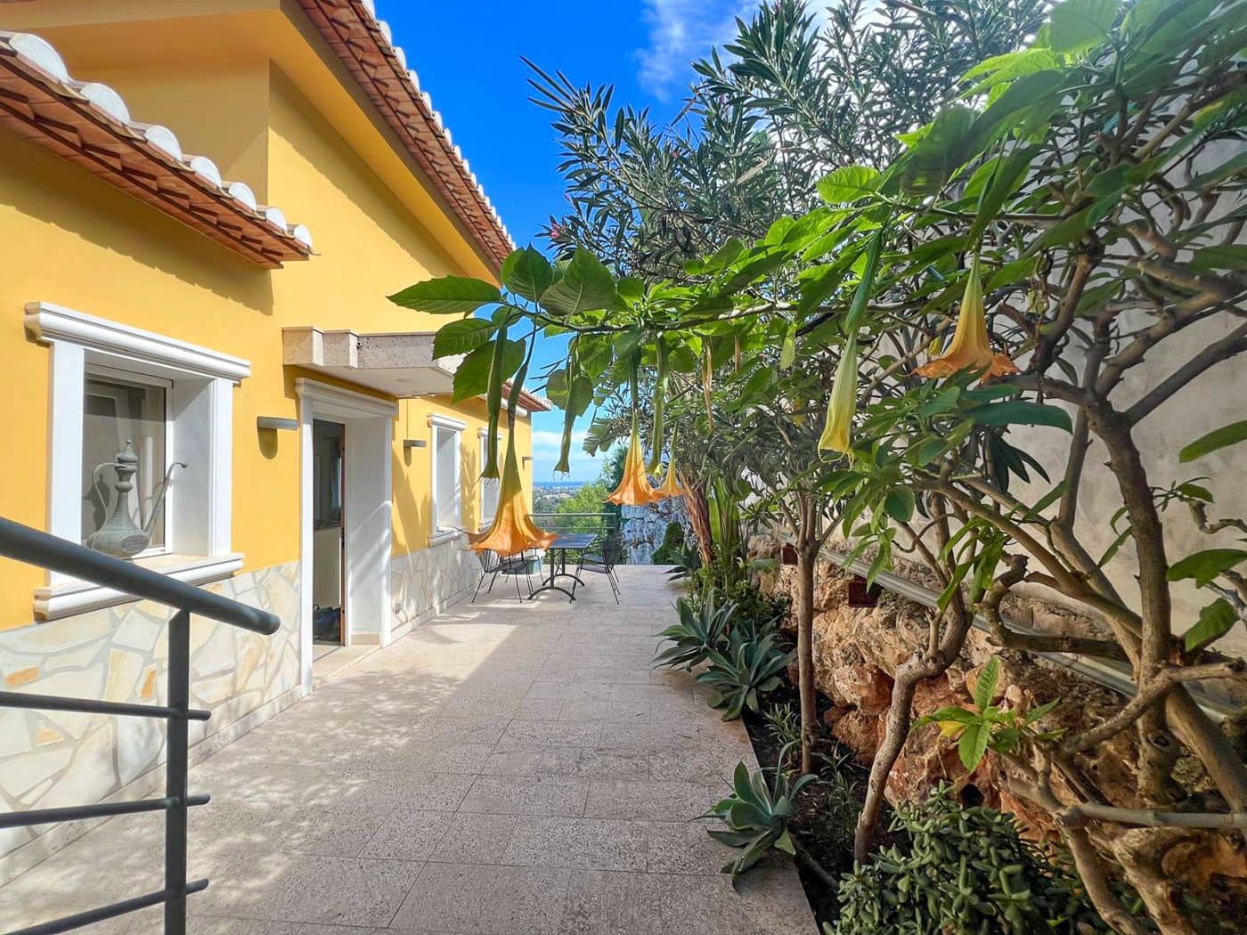 3 bedroom Villa for sale in Denia with pool garage - € 499,000 (Ref: 9410337)