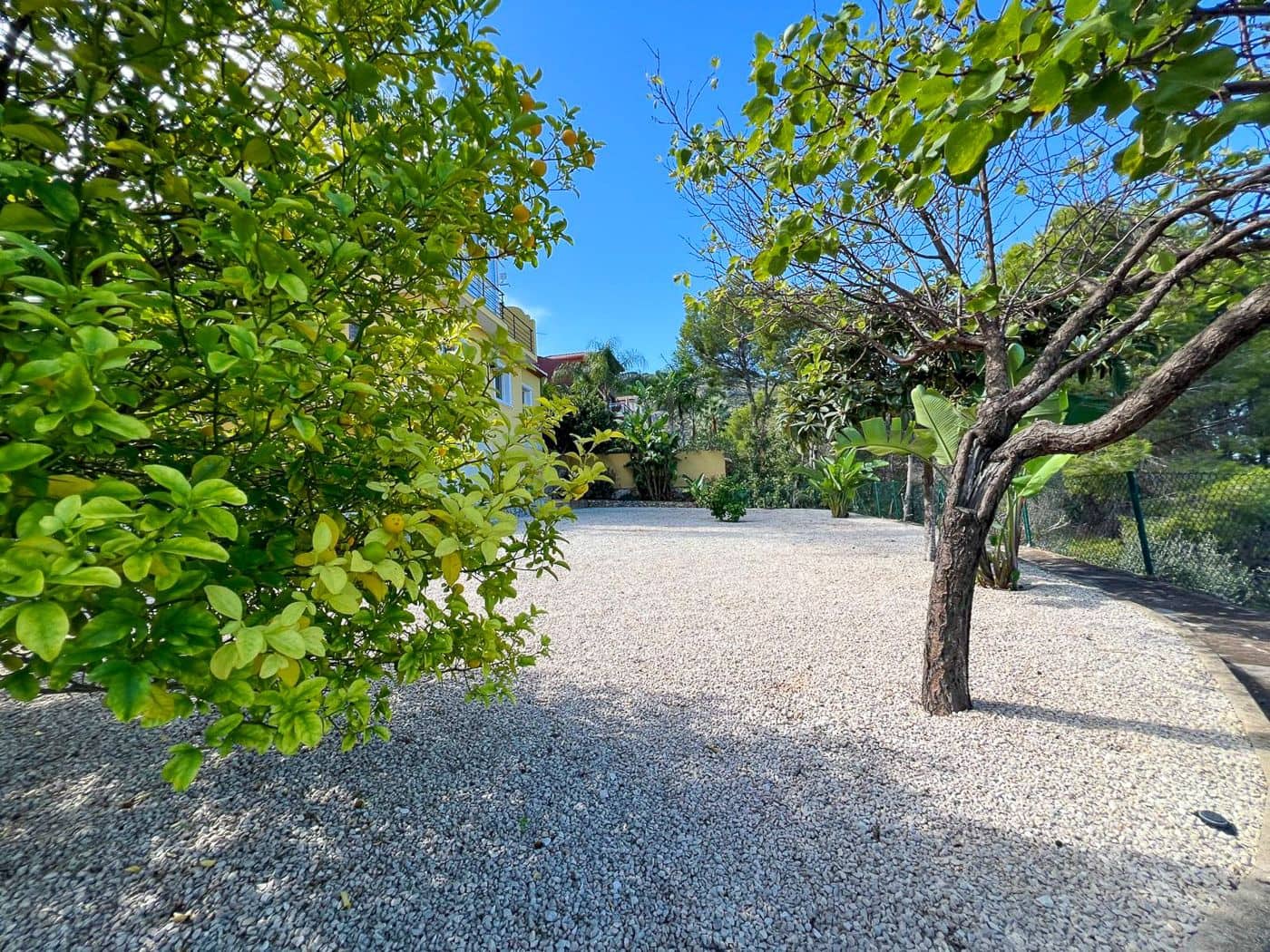 3 bedroom Villa for sale in Denia with pool garage - € 499,000 (Ref: 9410337)