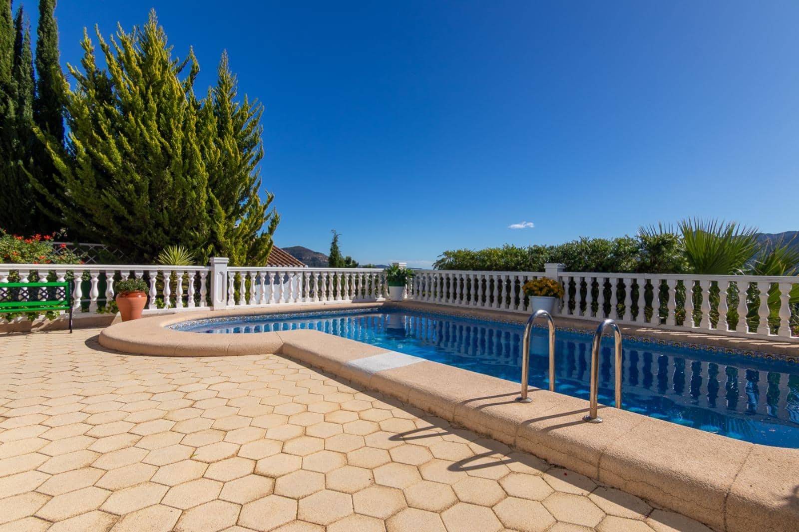 4 bedroom Villa for sale in Benigembla / Benichembla with pool garage - € 495,000 (Ref: 9410338)
