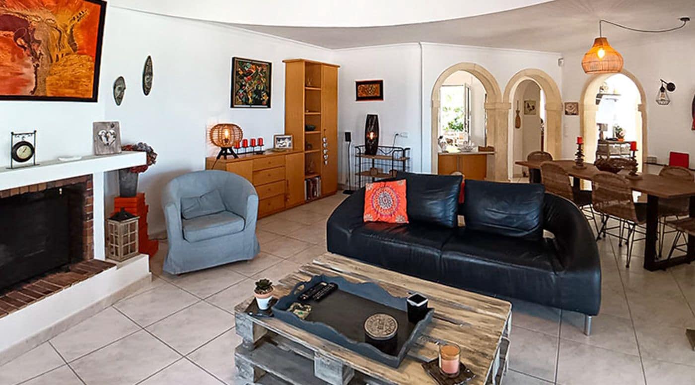 5 makuuhuone Huvila myytävänä paikassa Pedreguer mukana uima-altaan 
autotalli - 960 000 € (Ref: 9410345)