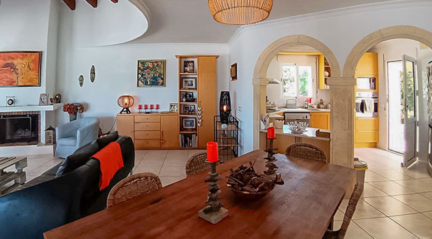 5 makuuhuone Huvila myytävänä paikassa Pedreguer mukana uima-altaan 
autotalli - 960 000 € (Ref: 9410345)