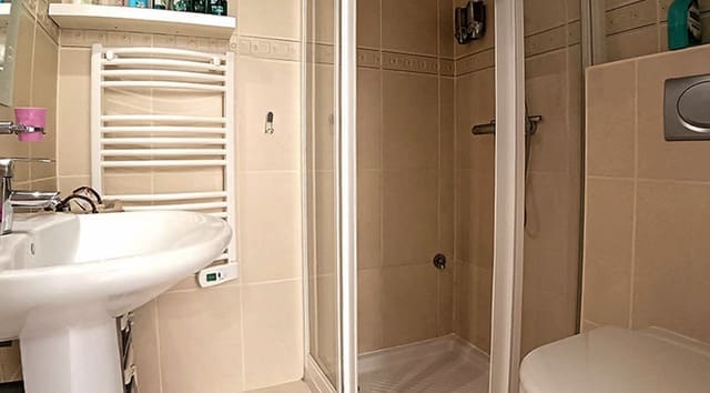 5 makuuhuone Huvila myytävänä paikassa Pedreguer mukana uima-altaan 
autotalli - 960 000 € (Ref: 9410345)