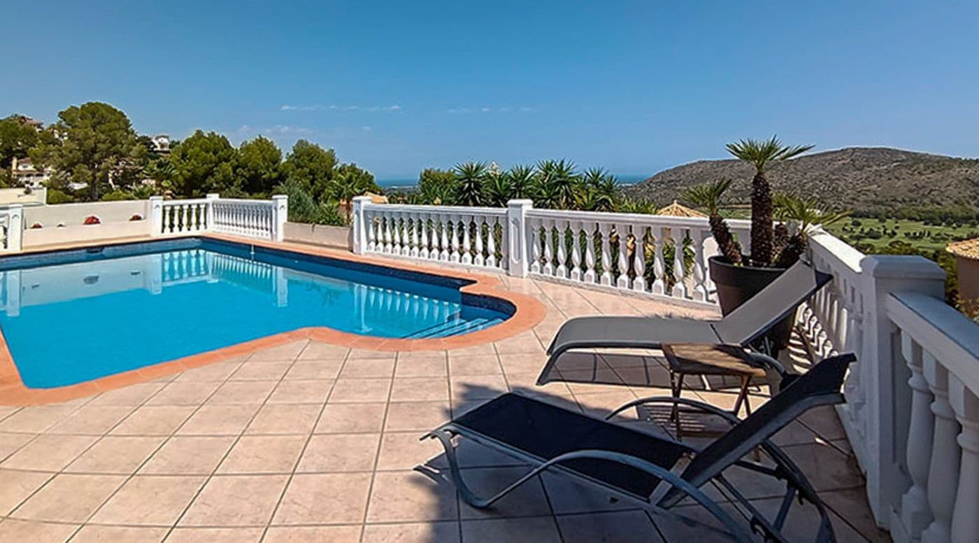 5 makuuhuone Huvila myytävänä paikassa Pedreguer mukana uima-altaan 
autotalli - 960 000 € (Ref: 9410345)