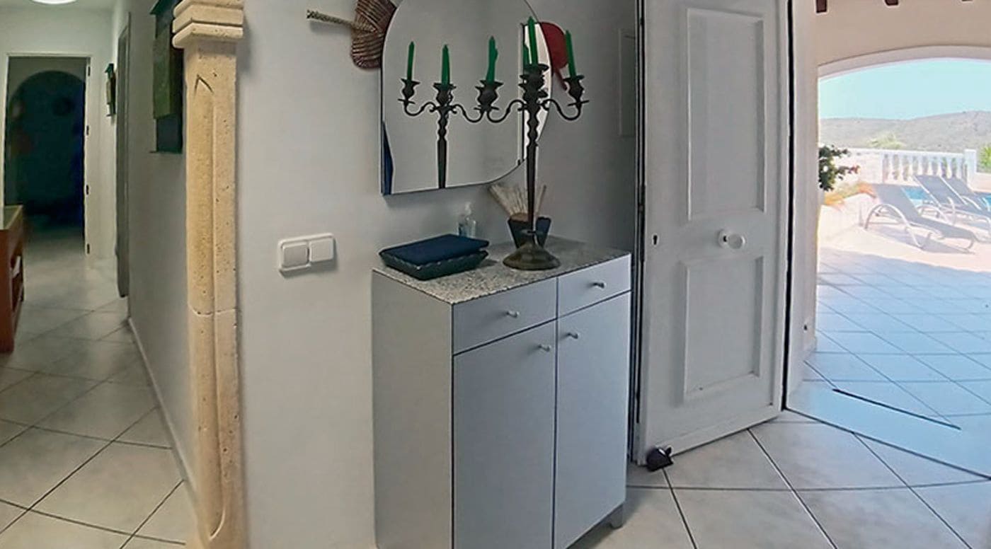 5 makuuhuone Huvila myytävänä paikassa Pedreguer mukana uima-altaan 
autotalli - 960 000 € (Ref: 9410345)