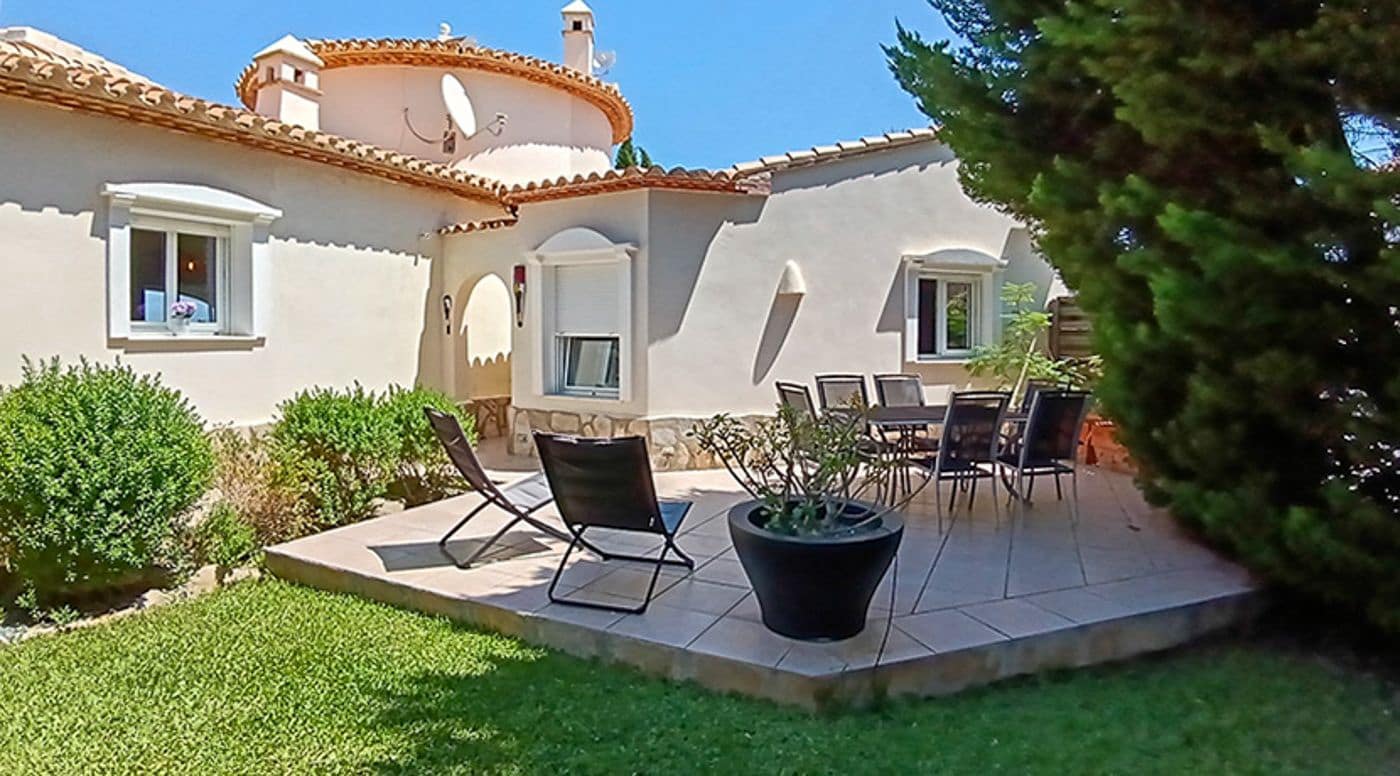 5 makuuhuone Huvila myytävänä paikassa Pedreguer mukana uima-altaan 
autotalli - 960 000 € (Ref: 9410345)