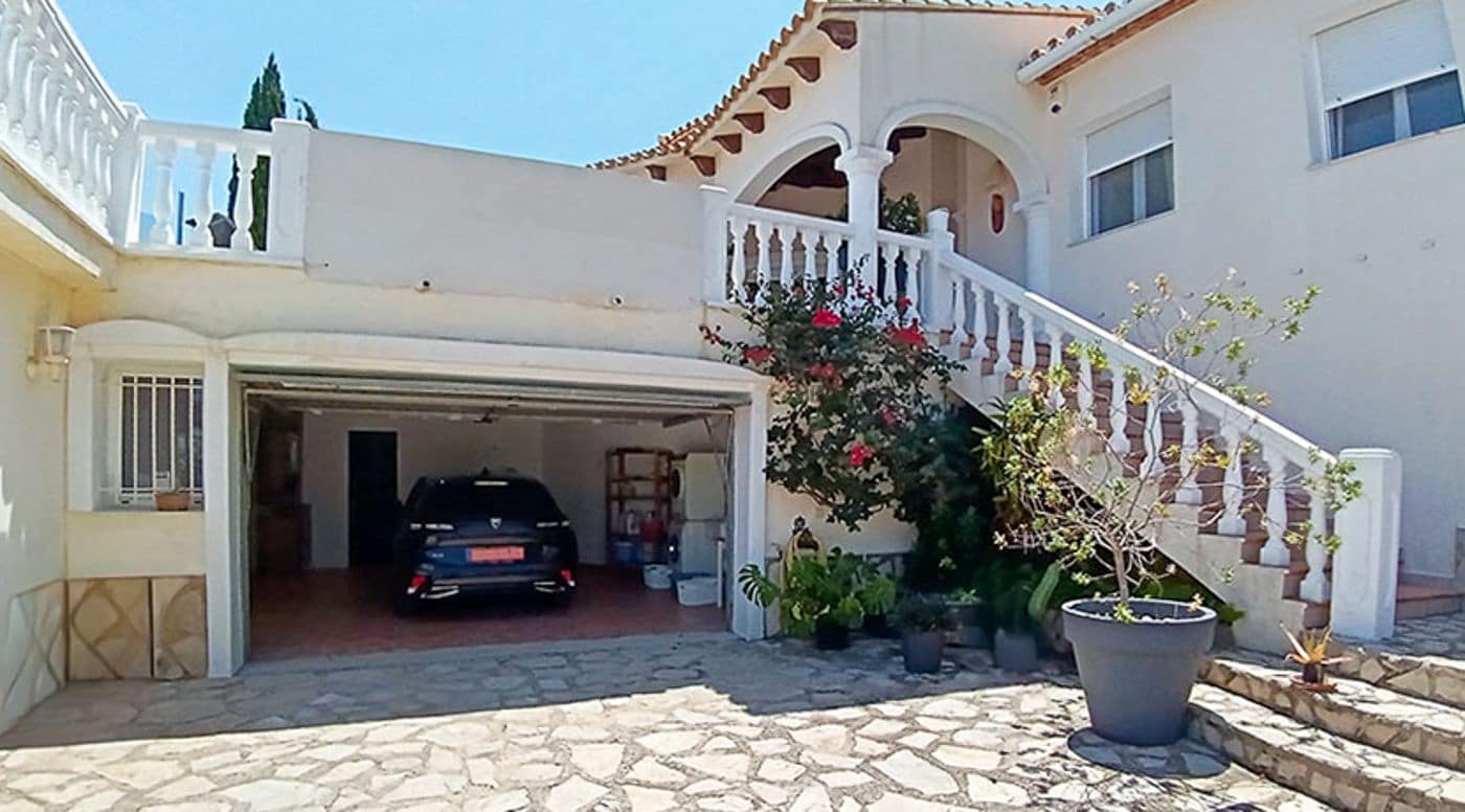 5 makuuhuone Huvila myytävänä paikassa Pedreguer mukana uima-altaan 
autotalli - 960 000 € (Ref: 9410345)