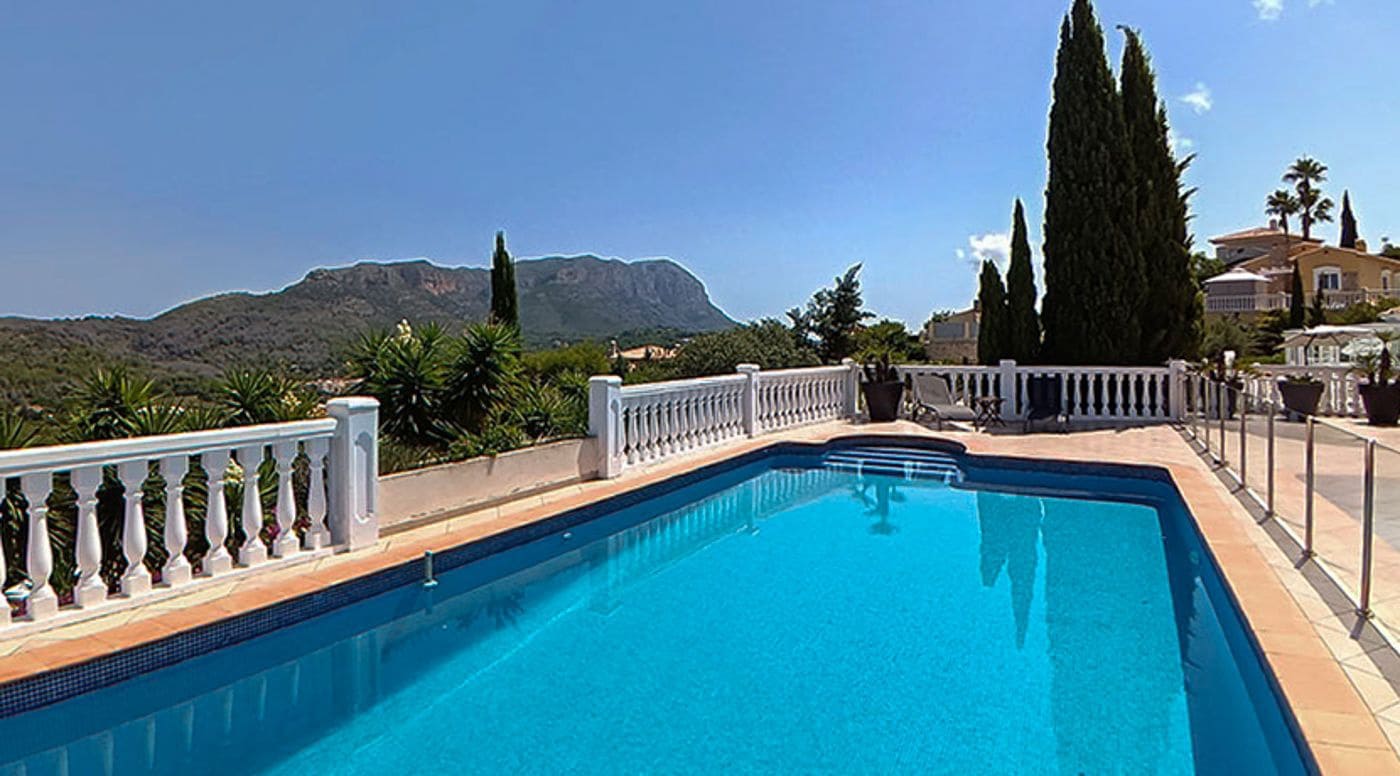 5 makuuhuone Huvila myytävänä paikassa Pedreguer mukana uima-altaan 
autotalli - 960 000 € (Ref: 9410345)