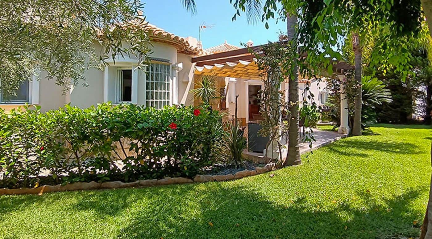 5 makuuhuone Huvila myytävänä paikassa Pedreguer mukana uima-altaan 
autotalli - 960 000 € (Ref: 9410345)