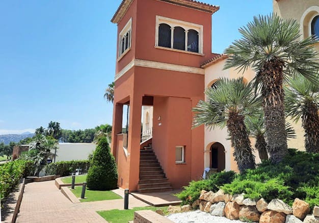 Apartamento de 2 habitaciones en Dénia en venta con piscina garaje - 478.000 € (Ref: 9410347)