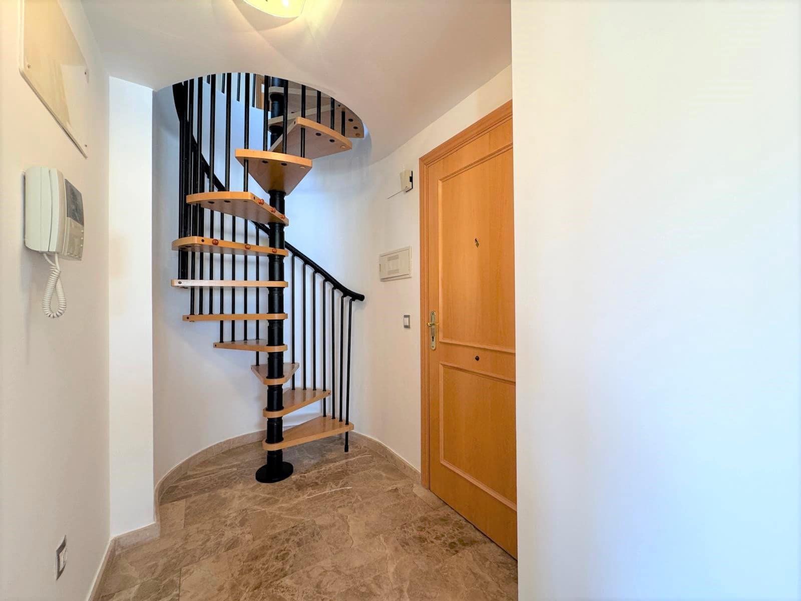 2 quarto Penthouse para venda em Denia com garagem - 365 000 € (Ref: 9410363)