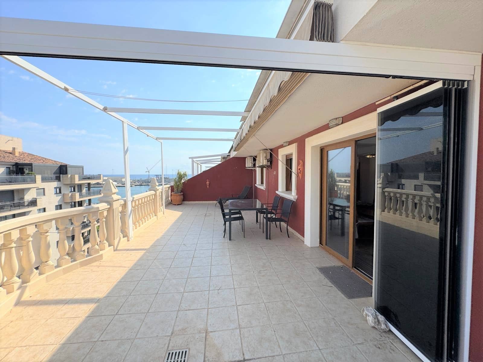 2 quarto Penthouse para venda em Denia com garagem - 365 000 € (Ref: 9410363)