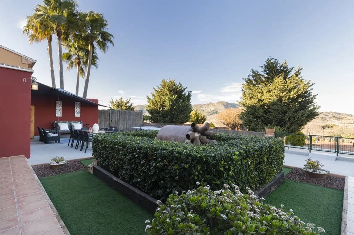 12 Zimmer Villa zu verkaufen in Lliber mit Pool Garage - 1.550.000 € (Ref: 9410364)