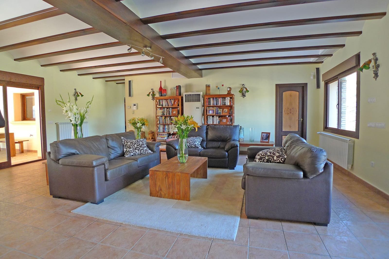 9 bedroom Villa for sale in Lliber with pool garage - € 999,000 (Ref: 9410368)
