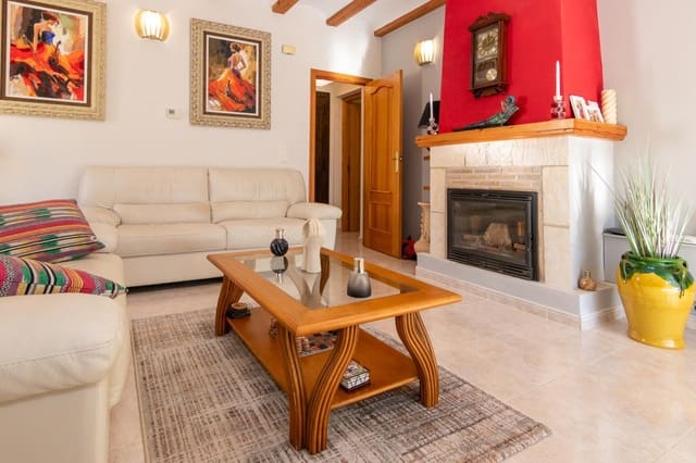 3 sovrum Villa till salu i Parcent med pool garage - 345 000 € (Ref: 9424203)