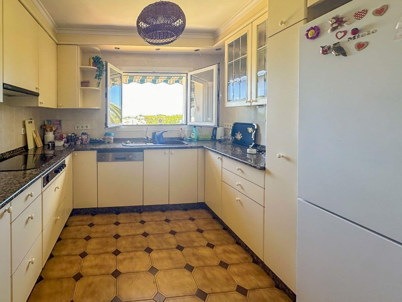 4 sovrum Villa till salu i Denia med pool garage - 525 000 € (Ref: 9471615)