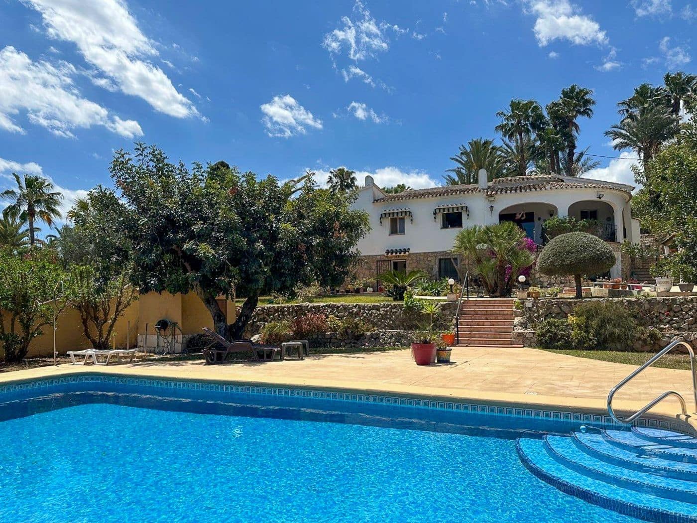 4 sovrum Villa till salu i Denia med pool garage - 525 000 € (Ref: 9471615)