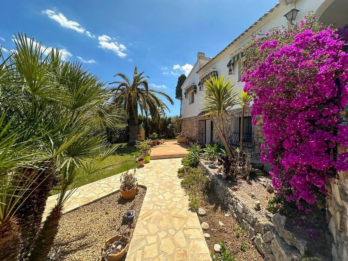 4 sovrum Villa till salu i Denia med pool garage - 525 000 € (Ref: 9471615)