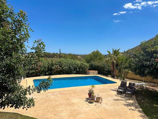4 sovrum Villa till salu i Dénia med pool garage - 525 000 € (Ref: 9471615)