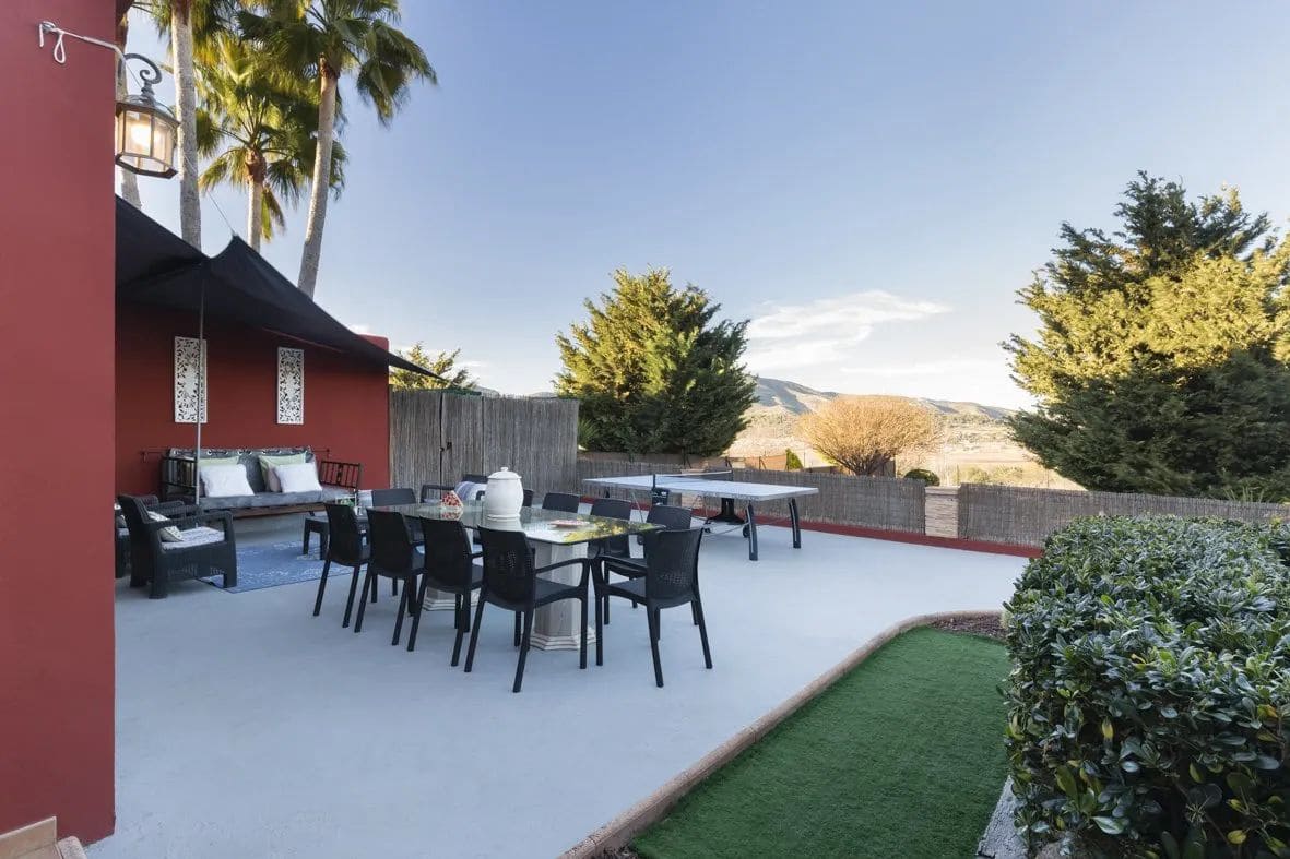 12 bedroom Villa for sale in Lliber with pool garage - € 1,550,000 (Ref: 9471618)