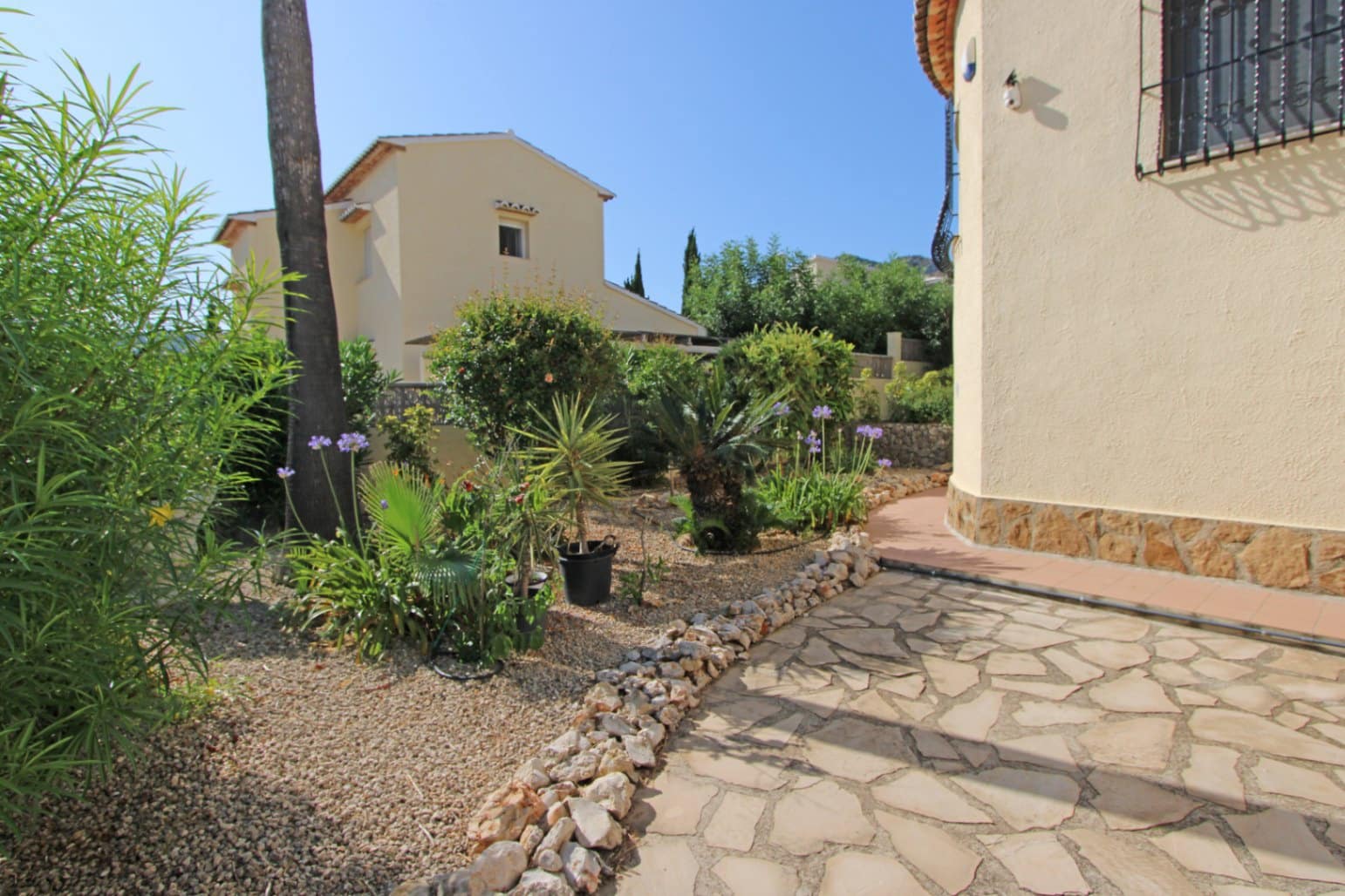 3 bedroom Villa for sale in Orba with pool garage - € 560,000 (Ref: 9475738)