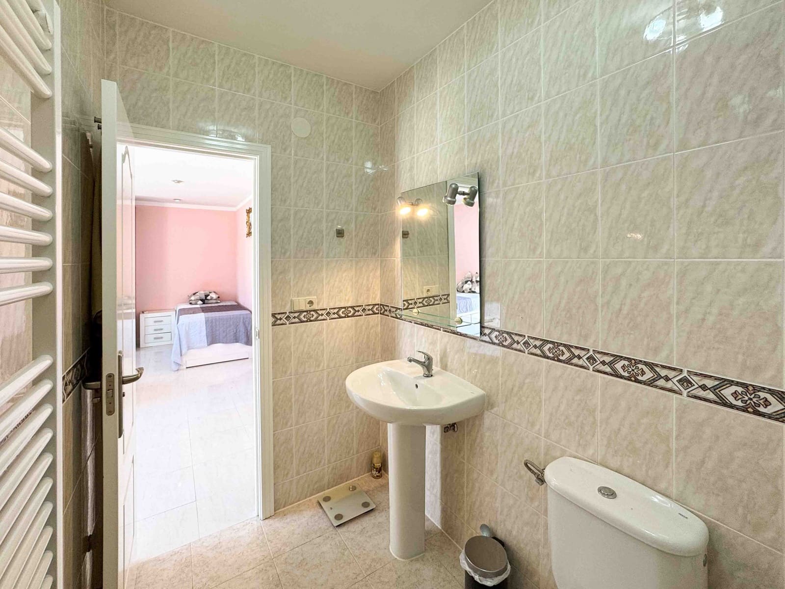 4 bedroom Villa for sale in Denia with pool garage - € 970,000 (Ref: 9542804)