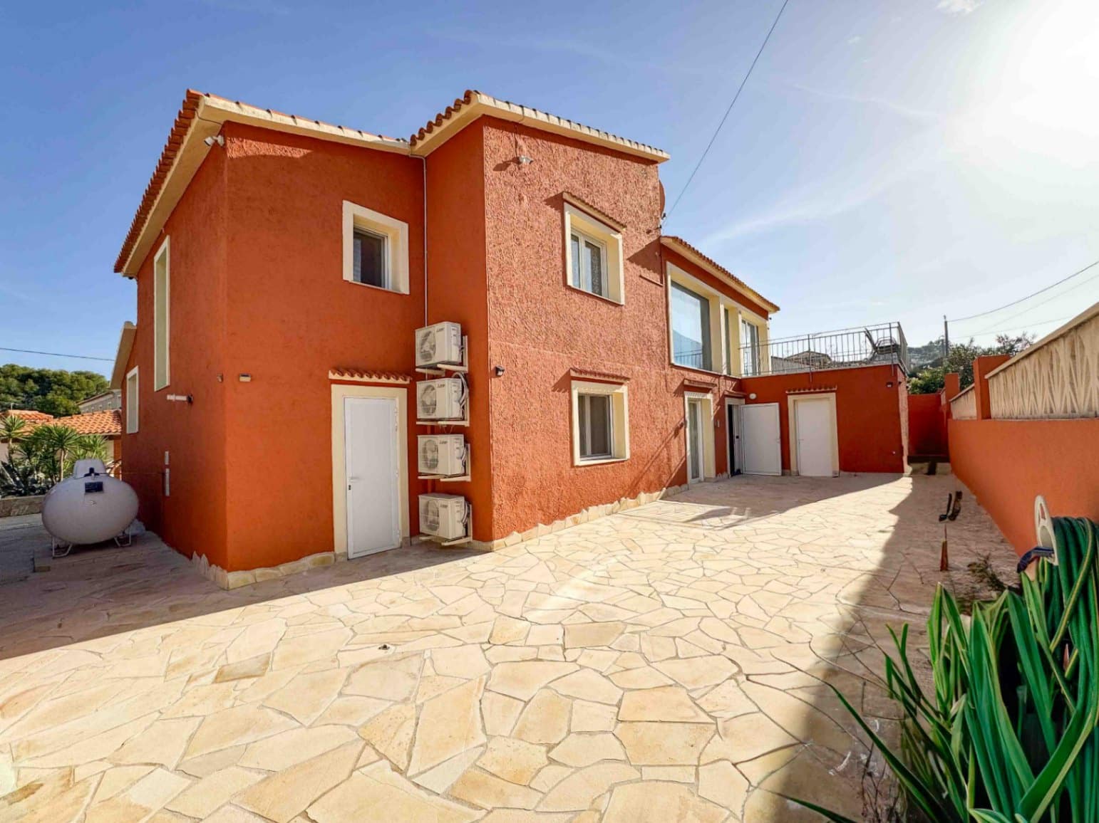 4 bedroom Villa for sale in Denia with pool garage - € 970,000 (Ref: 9542804)