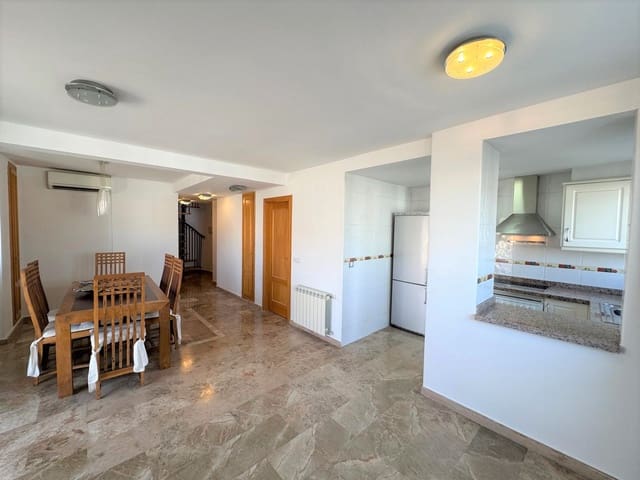 2 sypialnia Penthouse na sprzedaż w Centro Urbano, Dénia z basenem garażem - 365 000 € (Ref: 9542805)