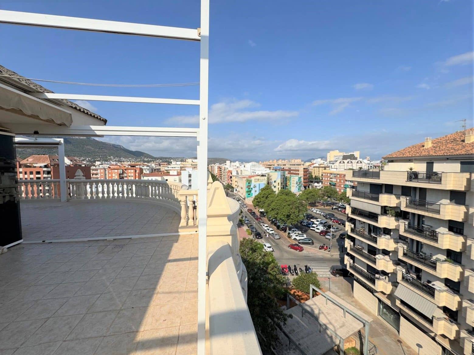 Ático de 2 habitaciones en Dénia en venta con piscina garaje - 365.000 € (Ref: 9542805)