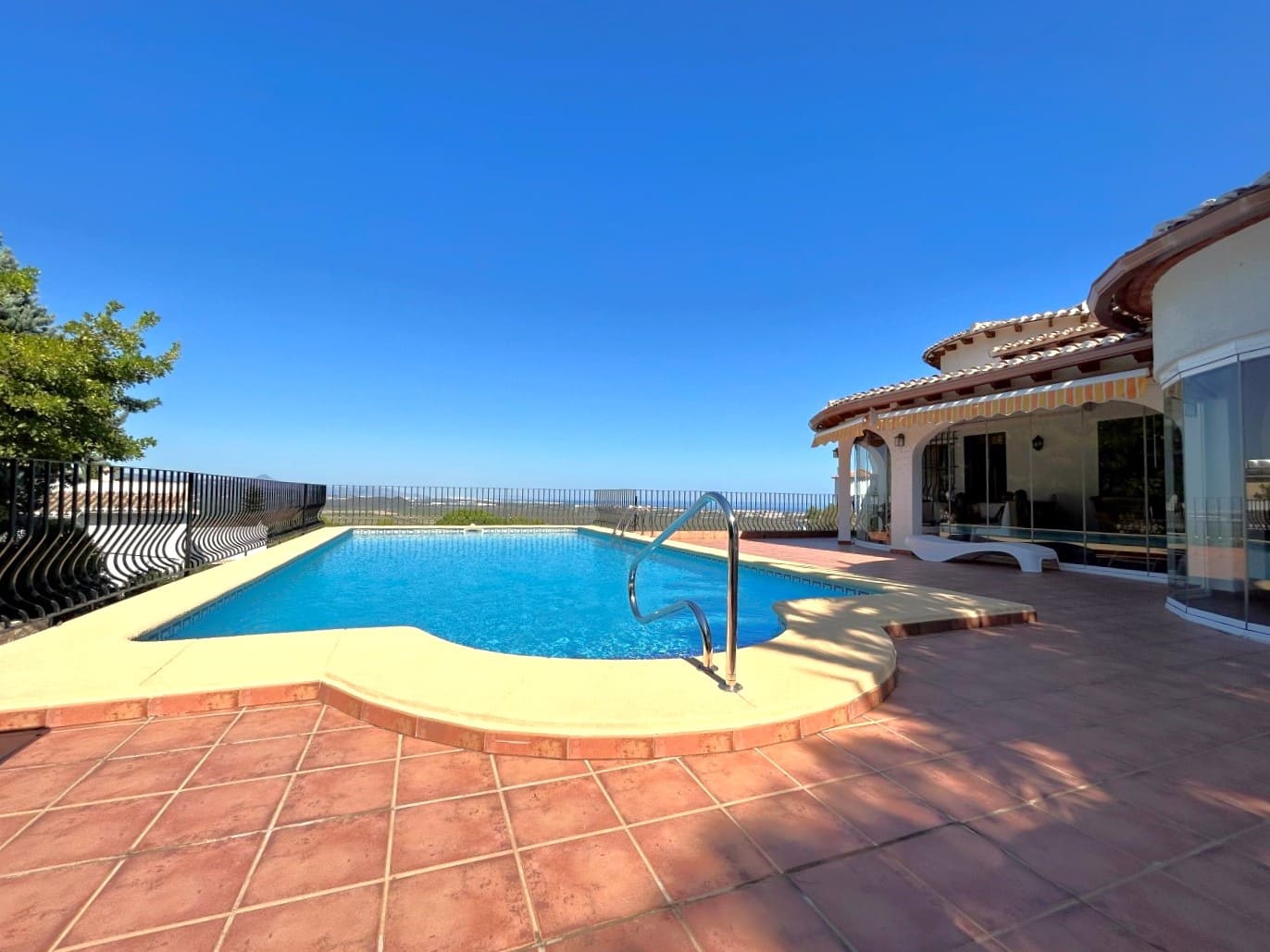 3 soveværelse Villa til salg i Monte Pego med swimmingpool - € 620.000 (Ref: 9542807)