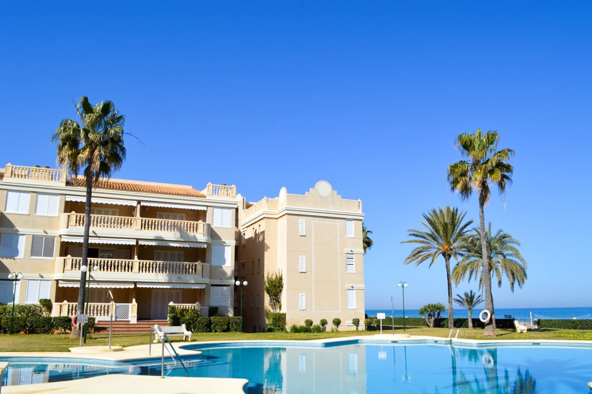 2 bedroom Apartment for sale in Denia with pool garage - € 489,000 (Ref: 9557465)