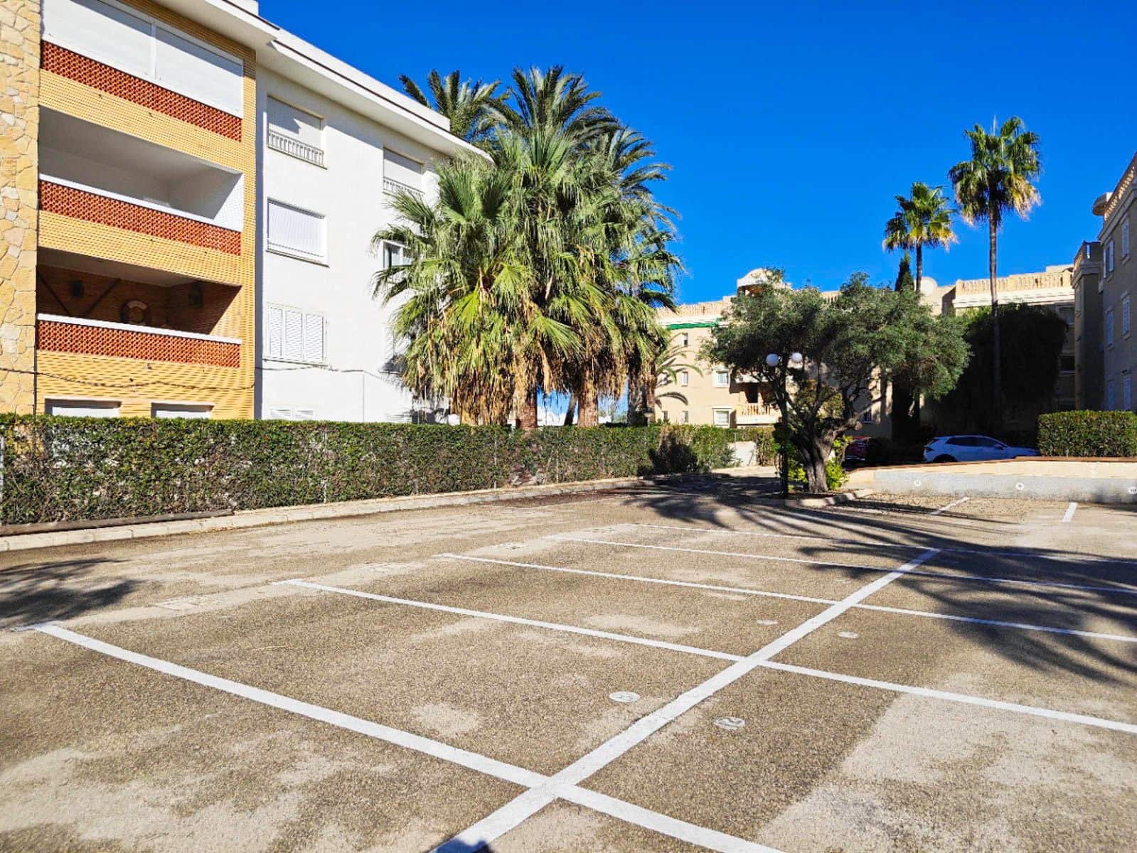 2 bedroom Apartment for sale in Denia with pool garage - € 489,000 (Ref: 9557465)