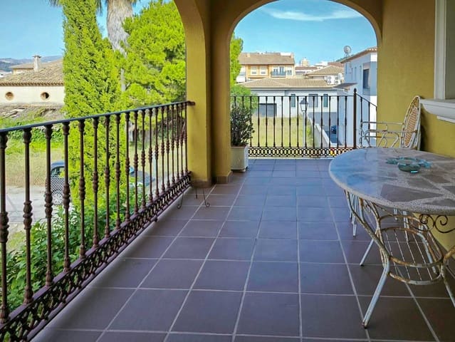 3 soveværelse Villa til salg i Pedreguer med swimmingpool garage - € 449.000 (Ref: 9638895)